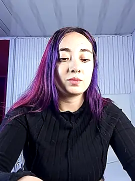 NiaCherry online show from 10/14/25, 01:01