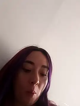 NiaCherry online show from 10/17/25, 01:35