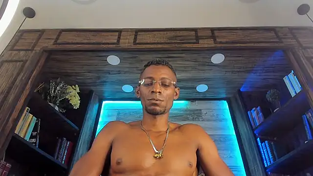 Snapshot of ValtorKane chatting on 10/15/25, 12:16 ValtorKane online show from 10/15/25, 12:16