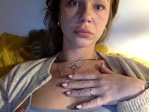 MiraLuna online show from 10/09/25, 09:24