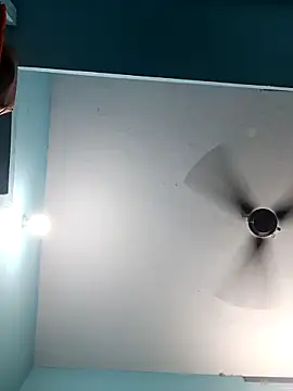 Kanneeswari online show from 10/26/25, 02:01