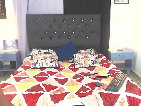 Snapshot of Stanley_Black chatting on 10/24/25, 12:56 Stanley Black online show from 10/24/25, 12:56