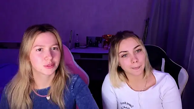 Snapshot of stefany_and_bettany chatting on 12/01/25, 07:41 stefany and bettany online show from 12/01/25, 07:41