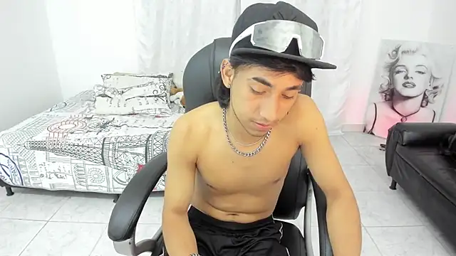 Austin Booy online show from 09/30/25, 07:13