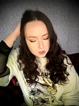 BambiGlow online show from 10/02/25, 07:15