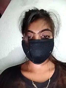 Snapshot of PEEHU-50 chatting on 10/05/25, 02:15 PEEHU-50 online show from 10/05/25, 02:15