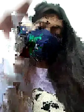 Snapshot of PEEHU-50 chatting on 10/07/25, 02:42 PEEHU-50 online show from 10/07/25, 02:42