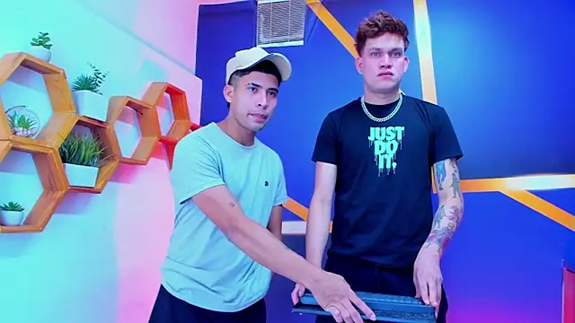 Snapshot of The_Boy_King chatting on 10/11/25, 01:31 The Boy King online show from 10/11/25, 01:31