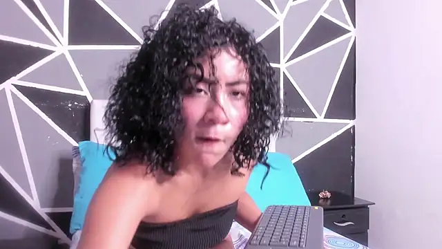 Snapshot of Daye_Sky chatting on 10/20/25, 07:36 Daye Sky online show from 10/20/25, 07:36