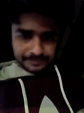 Snapshot of puneriboy32 chatting on 11/20/25, 04:18 puneriboy32 online show from 11/20/25, 04:18