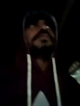 Snapshot of puneriboy32 chatting on 12/14/25, 05:29 puneriboy32 online show from 12/14/25, 05:29