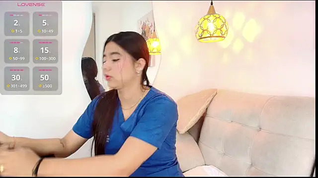 Snapshot of Samara_Smith04 chatting on 10/22/25, 11:43 Samara Smith04 online show from 10/22/25, 11:43