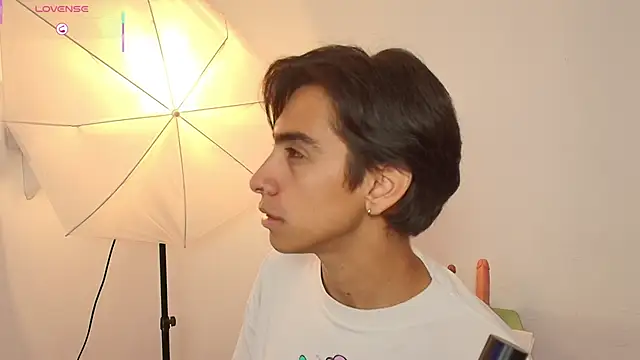 uyukie online show from 10/09/25, 12:25