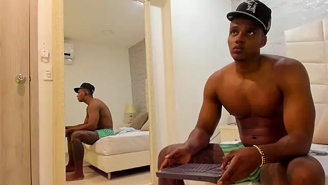 Snapshot of jax_black chatting on 11/29/25, 07:39 jax black online show from 11/29/25, 07:39