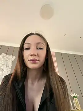 Snapshot of SabrinaSong chatting on 04/16/26, 04:08 SabrinaSong online show from 04/16/26, 04:08