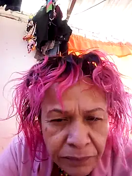 Snapshot of Jarleylakatire chatting on 10/09/25, 04:05 Jarleylakatire online show from 10/09/25, 04:05