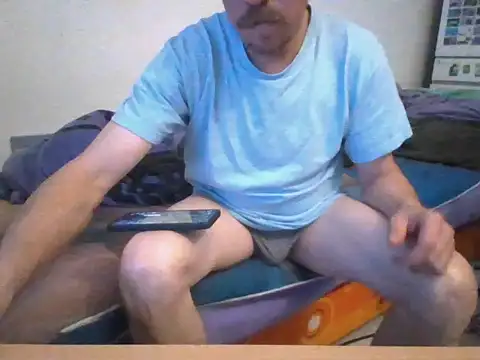 Snapshot of honzinka83 chatting on 10/03/25, 02:14 honzinka83 online show from 10/03/25, 02:14