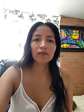 Snapshot of Claris_milk chatting on 11/03/25, 01:45 Claris milk online show from 11/03/25, 01:45