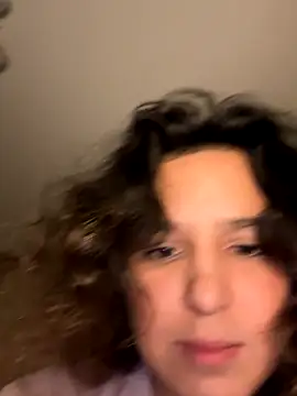 Snapshot of Luisaa_rosee chatting on 10/03/25, 12:07 Luisaa rosee online show from 10/03/25, 12:07