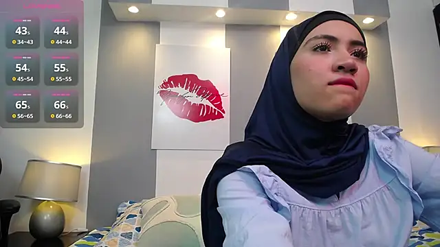 Neesha   online show from 10/21/25, 07:58