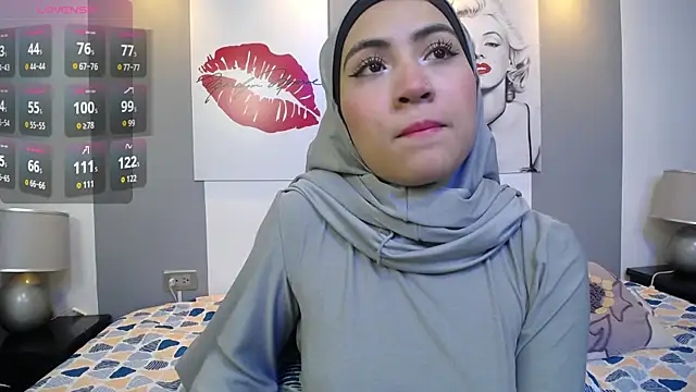 Neesha   online show from 10/28/25, 08:11