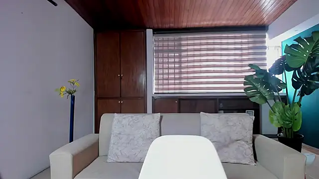Snapshot of VenusCooper chatting on 01/10/26, 07:04 VenusCooper online show from 01/10/26, 07:04