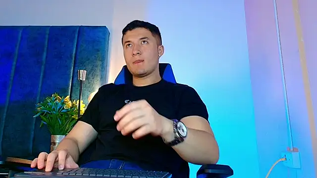 EthanConnor  online show from 10/27/25, 12:31