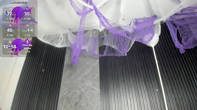 Snapshot of cloemorningstar chatting on 10/31/25, 02:51 cloemorningstar online show from 10/31/25, 02:51