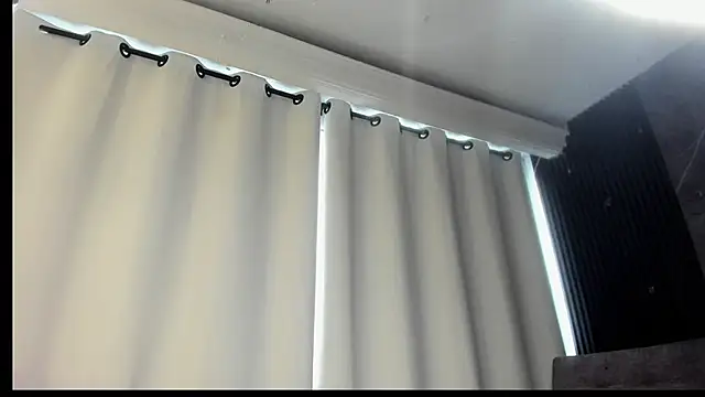 Snapshot of cloemorningstar chatting on 11/06/25, 05:25 cloemorningstar online show from 11/06/25, 05:25