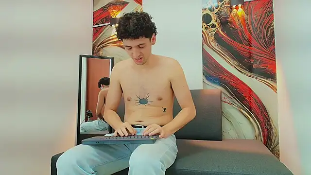 ISRAEL GRAY online show from 10/24/25, 07:43