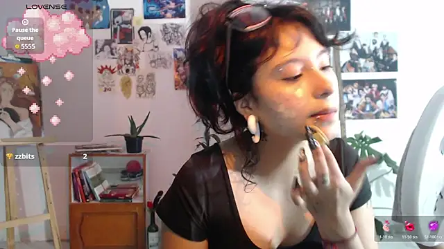 Lia Carter  online show from 04/27/26, 11:14