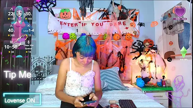 Snapshot of ElektraBlue chatting on 10/27/25, 08:46 ElektraBlue online show from 10/27/25, 08:46