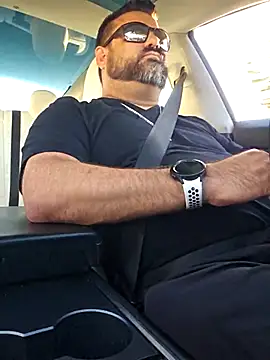 Snapshot of Roddog18 chatting on 11/04/25, 11:59 Roddog18 online show from 11/04/25, 11:59