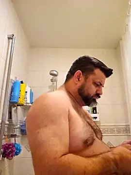 Snapshot of Roddog18 chatting on 11/05/25, 02:06 Roddog18 online show from 11/05/25, 02:06