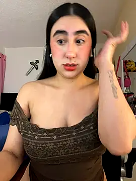 Snapshot of Miichii chatting on 10/10/25, 01:59 Miichii online show from 10/10/25, 01:59