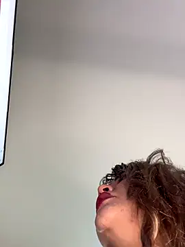 Zoe riivas online show from 11/05/25, 11:21