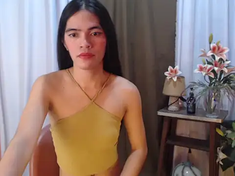 Snapshot of sweet_yummy69 chatting on 11/24/25, 11:15 sweet yummy69 online show from 11/24/25, 11:15