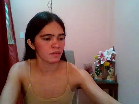 Snapshot of sweet_yummy69 chatting on 03/06/26, 10:39 sweet yummy69 online show from 03/06/26, 10:39