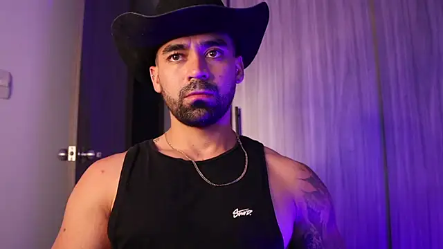 Snapshot of SOY_MIKE chatting on 11/12/25, 01:06 SOY MIKE online show from 11/12/25, 01:06