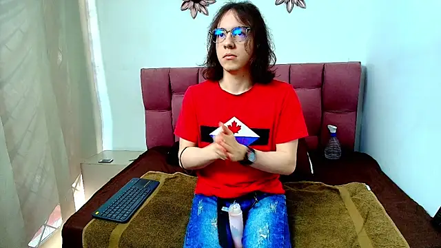 Snapshot of SnowyX_ chatting on 10/11/25, 12:47 SnowyX  online show from 10/11/25, 12:47