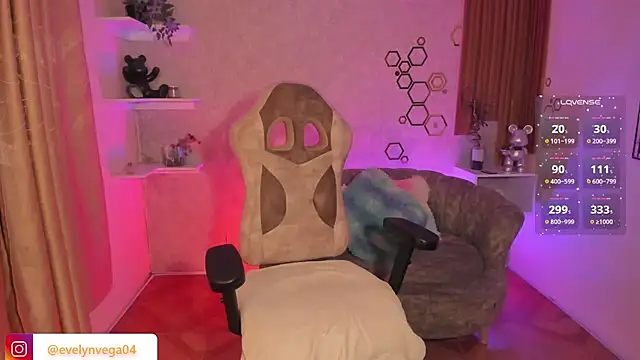 EvelynVega0 online show from 11/15/25, 03:48