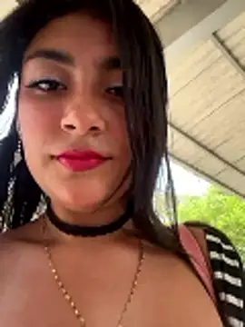 Snapshot of Sweed-virgin-pussy chatting on 11/01/25, 05:26 Sweed-virgin-pussy online show from 11/01/25, 05:26