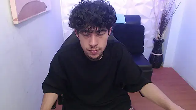 Liil boy online show from 10/01/25, 03:56