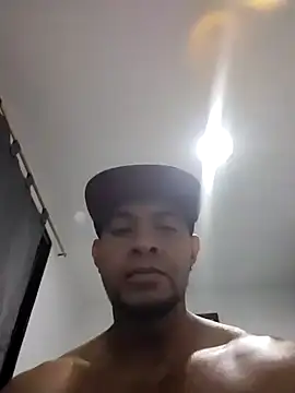 Snapshot of brunolex chatting on 10/18/25, 10:32 brunolex online show from 10/18/25, 10:32