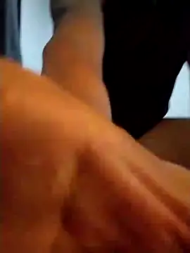 Snapshot of brunolex chatting on 10/20/25, 04:24 brunolex online show from 10/20/25, 04:24