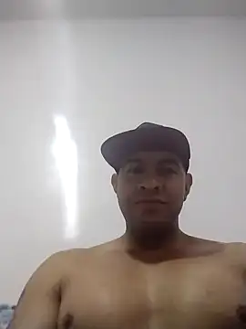 Snapshot of brunolex chatting on 11/08/25, 02:39 brunolex online show from 11/08/25, 02:39