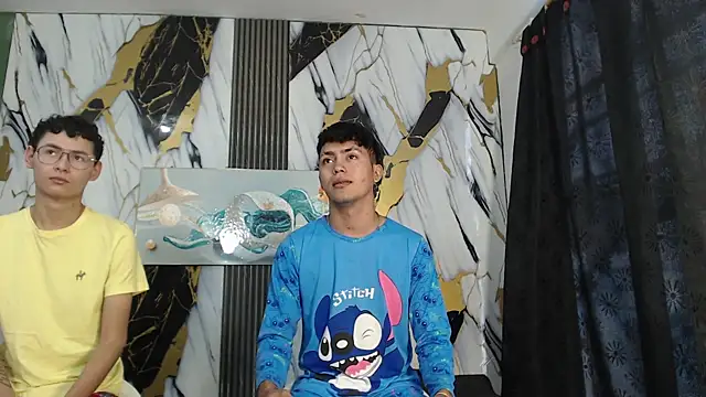 VERY HOT GUYS online show from 07/16/26, 01:17