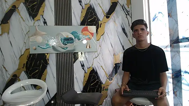 VERY HOT GUYS online show from 07/28/26, 02:13