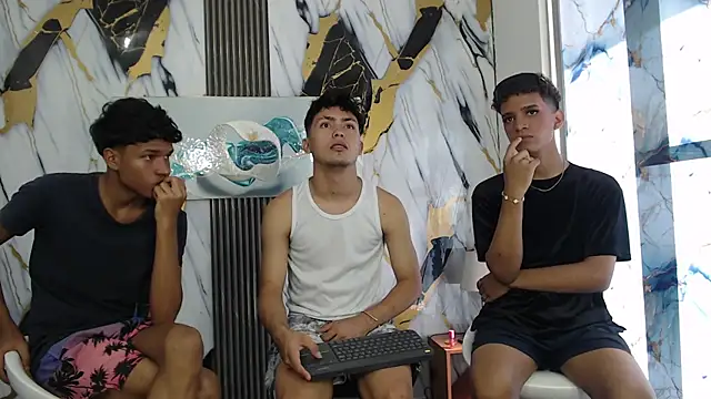 VERY HOT GUYS online show from 07/28/26, 03:21