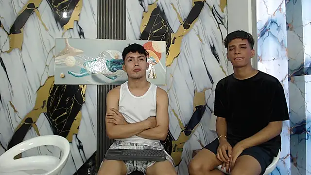 VERY HOT GUYS online show from 07/28/26, 06:20